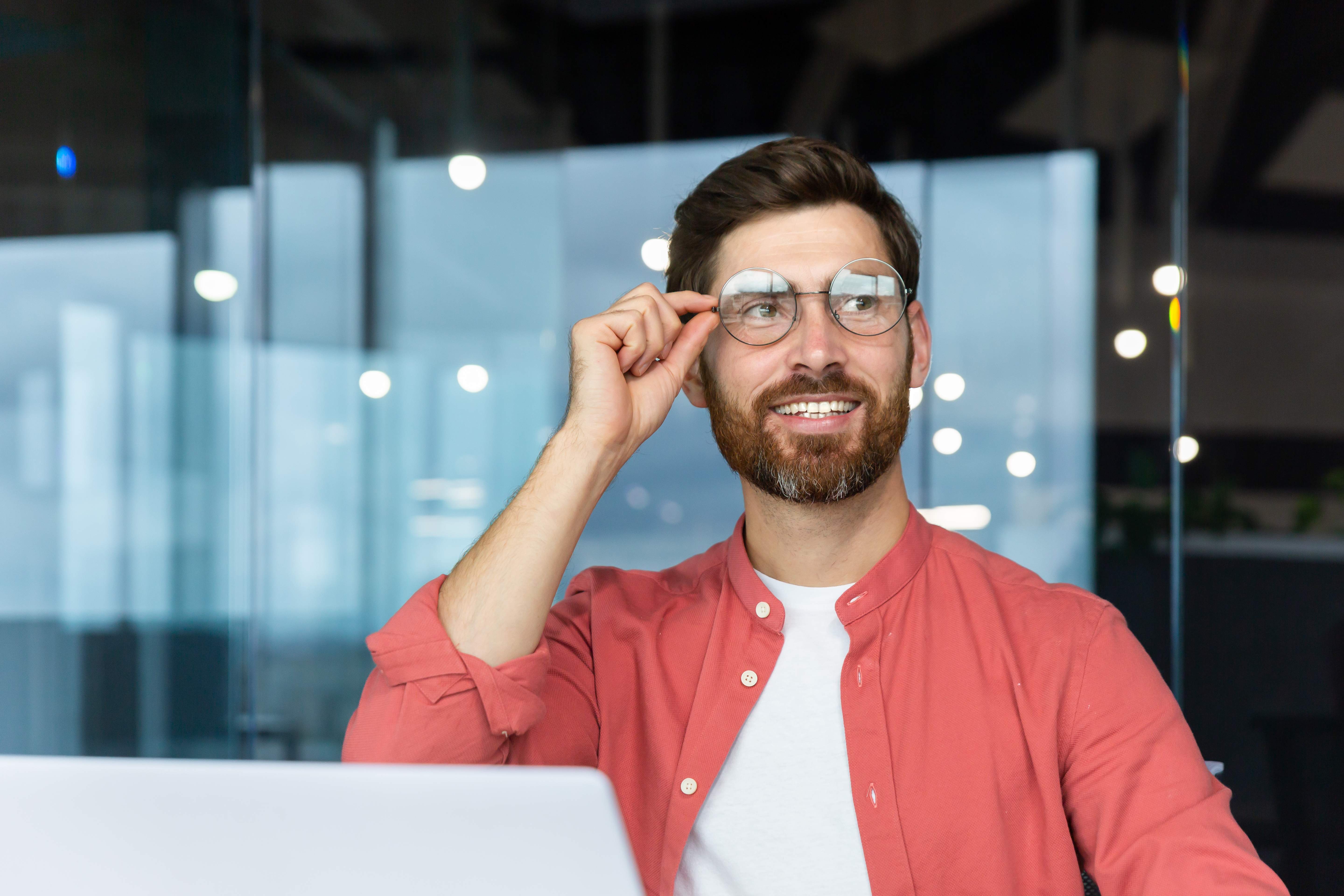 Die besten Bildschirmbrillen: So schützen Sie Ihre Augen effektiv